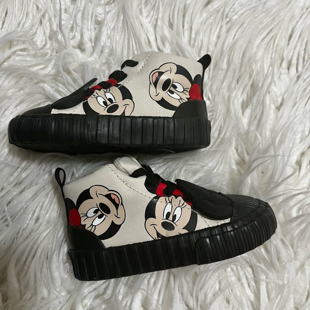 Zara Kids Sneakers with Mickey Mouse Design - Black and Red